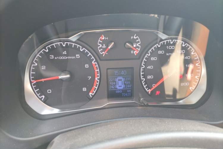 Used Haval H5 Classic 2016 Classic Edition 2.0T Manual Two-Wheel Drive Elite Model Instrument Cluster