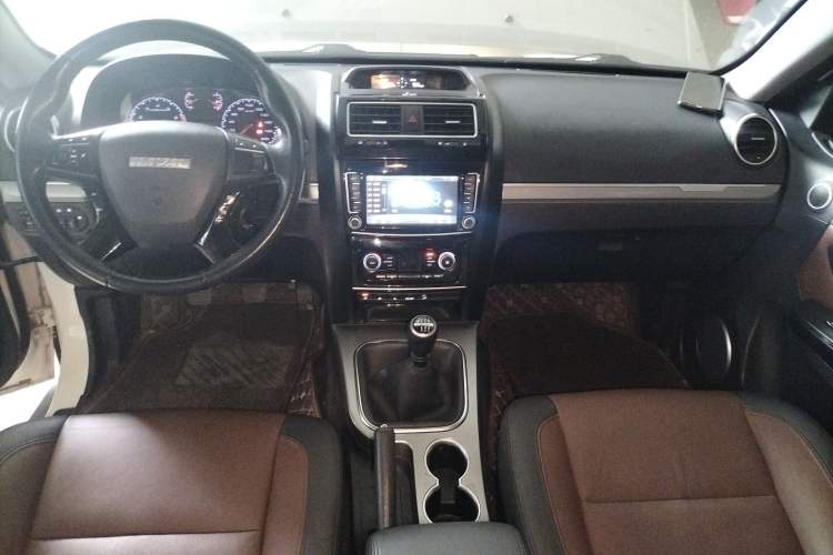 Used Haval H5 Classic 2016 Classic Edition 2.0T Manual 4x4 Prestige Model Interior 2
