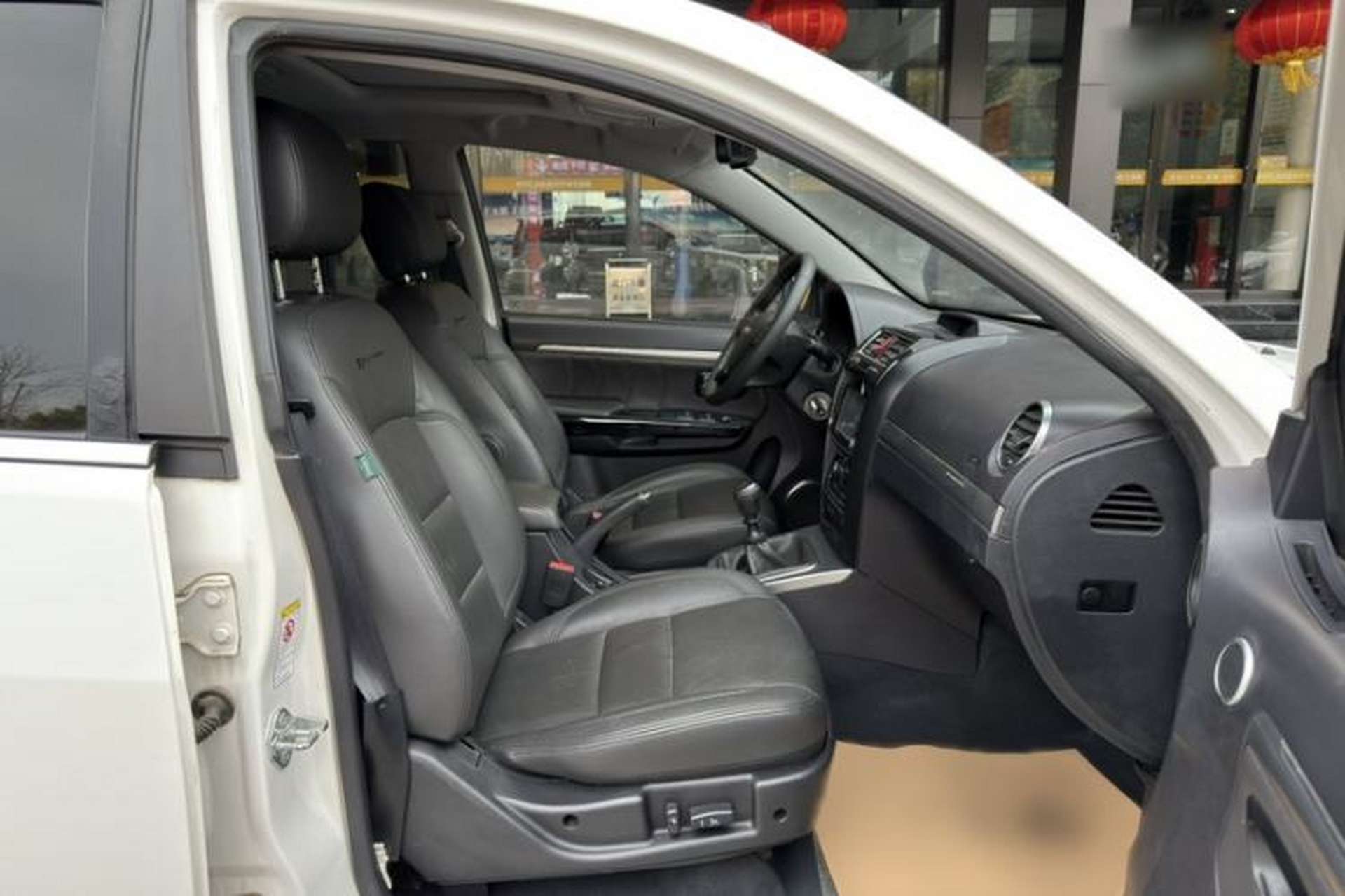 Used Haval H5 Classic 2016 Classic Edition 2.0T Manual 4x4 Prestige Model Interior 3