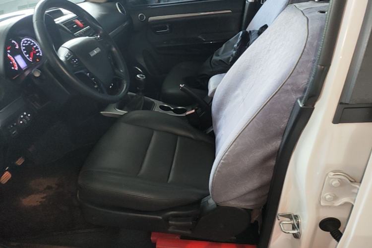 Used Haval H5 Classic 2016 Classic Edition 2.0T Manual Two-Wheel Drive Elite Model Left Front Seat
