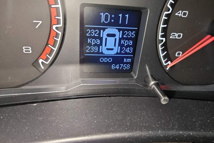 Used Haval H5 Classic 2016 Classic Edition 2.0T Manual 4x4 Prestige Model Odometer Close Up