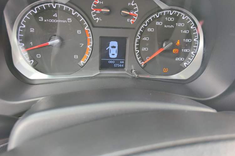 Used Haval H5 Classic 2016 Classic Edition 2.0T Manual 4x4 Prestige Model Odometer Close Up