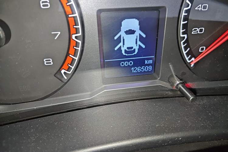 Used Haval H5 Classic 2016 Classic Edition 2.0T Manual 4x4 Prestige Model Odometer Close Up