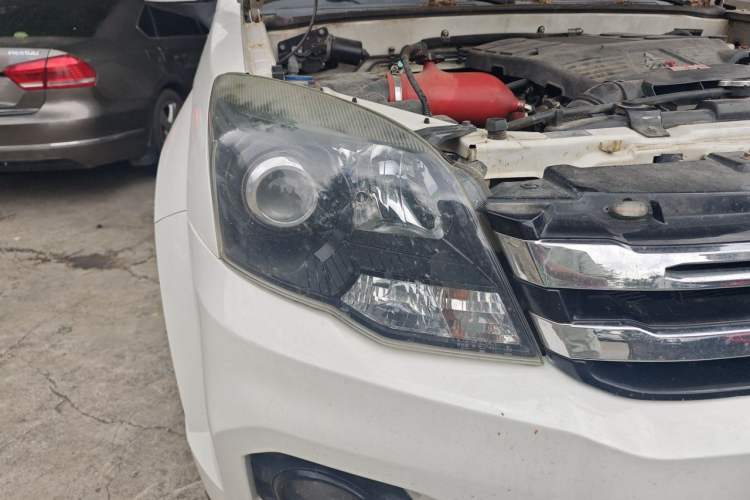 Used Haval H5 Classic 2016 Classic Edition 2.0T Manual 4x4 Elite Model Right Front Headlight