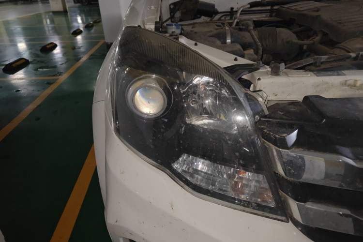 Used Haval H5 Classic 2016 Classic Edition 2.0T Manual 4x4 Elite Model Right Front Headlight