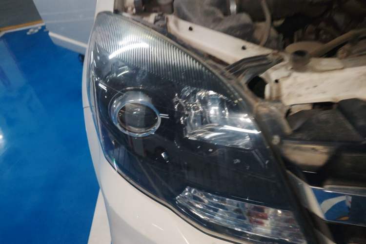 Used Haval H5 Classic 2016 Classic Edition 2.0T Manual 4x4 Elite Model Right Front Headlight
