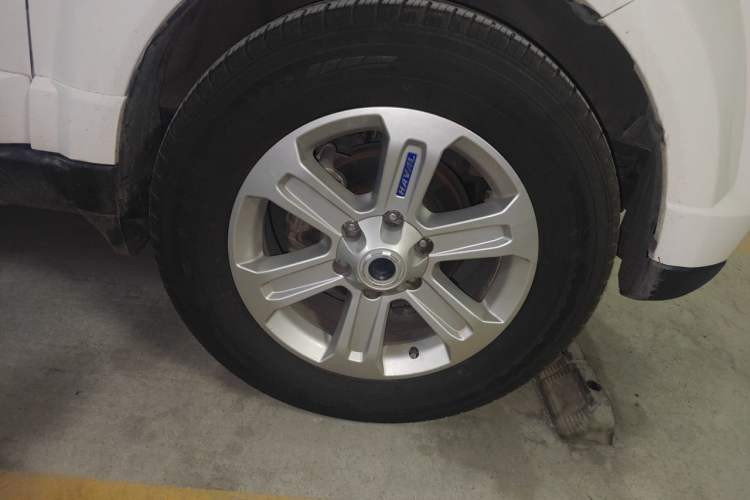 Used Haval H5 Classic 2016 Classic Edition 2.0T Manual 4x4 Prestige Model Right Front Wheel Hub