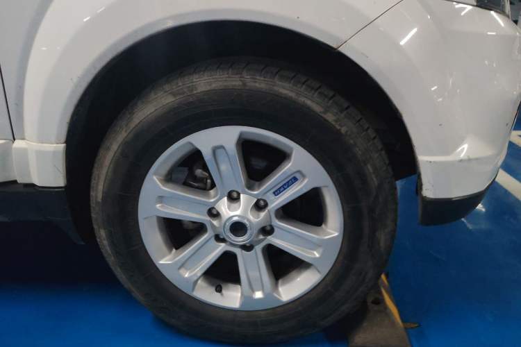 Used Haval H5 Classic 2016 Classic Edition 2.0T Manual 4x4 Elite Model Right Front Wheel Hub