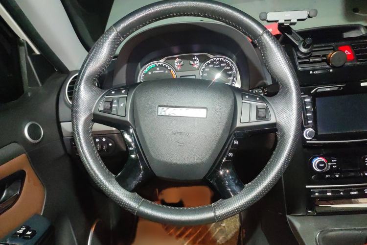Used Haval H5 Classic 2016 Classic Edition 2.0T Diesel Manual 4x4 Prestige Model Steering Wheel