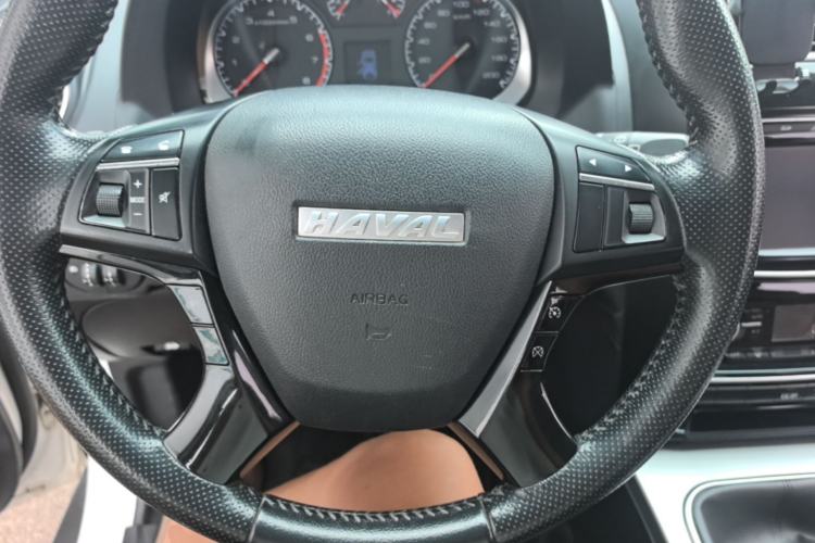 Used Haval H5 Classic 2016 Classic Edition 2.0T Manual Two-Wheel Drive Elite Model Steering Wheel