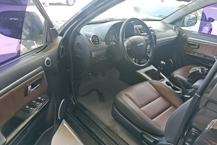 Used Haval H5 Classic 2018 Classic Edition 2.0T Manual Two-Wheel Drive Elite Model Driver Seat