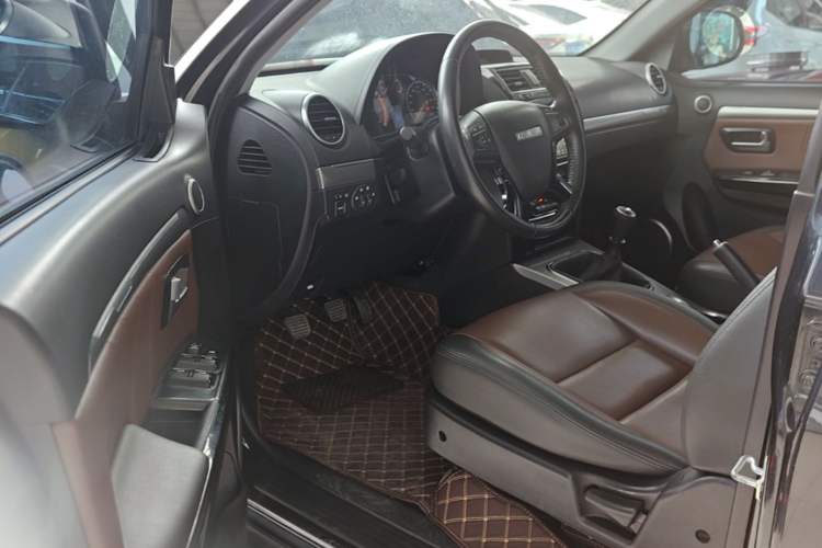 Used Haval H5 Classic 2018 Classic Edition 2.0T Diesel Manual 4x4 Elite Model Driver Seat