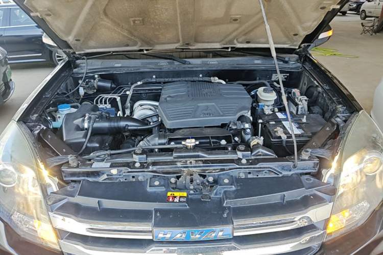 Used Haval H5 Classic 2018 Classic Edition 2.0T Manual Two-Wheel Drive Elite Model Engine Bay