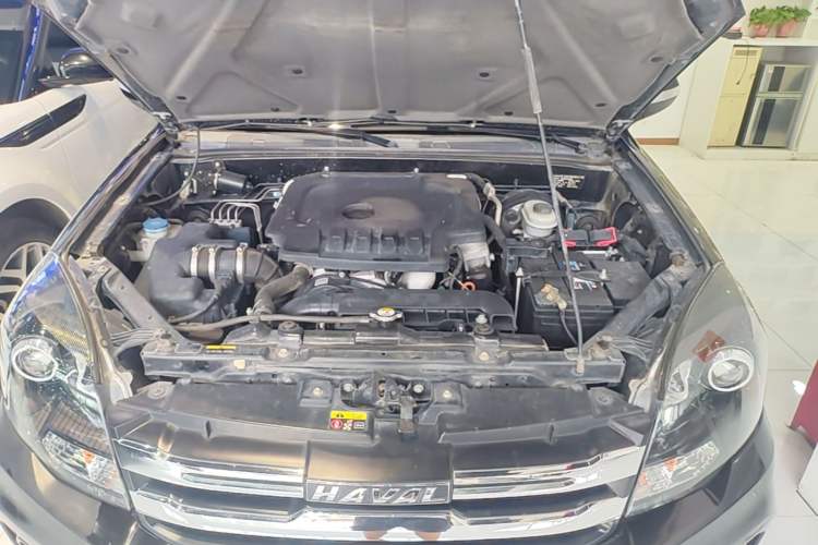 Used Haval H5 Classic 2018 Classic Edition 2.0T Diesel Manual 4x4 Prestige Model Engine Bay