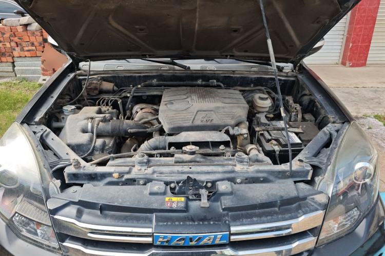 Used Haval H5 Classic 2018 Classic Edition 2.0T Manual 4x4 Elite Model Engine Bay