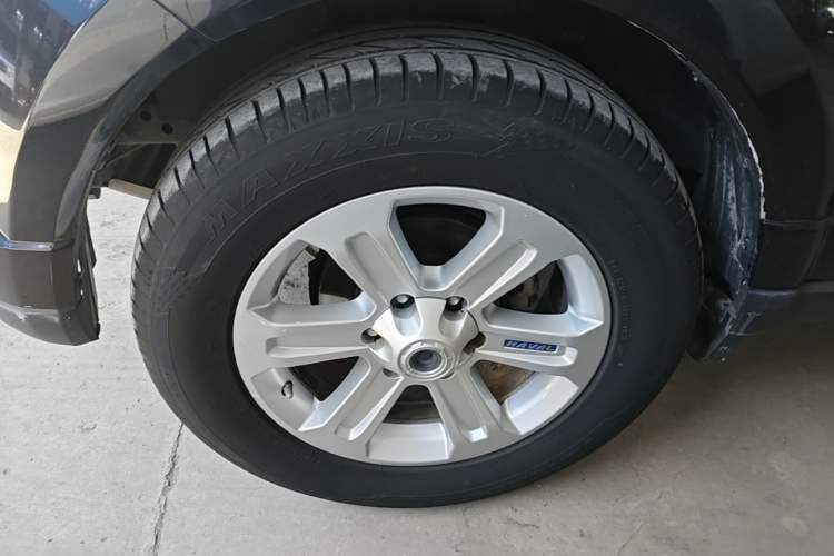 Used Haval H5 Classic 2018 Classic Edition 2.0T Manual Two-Wheel Drive Elite Model Exterior 4