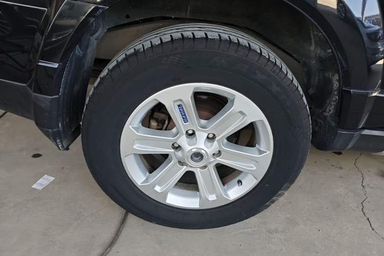 Used Haval H5 Classic 2018 Classic Edition 2.0T Manual Two-Wheel Drive Elite Model Exterior 5
