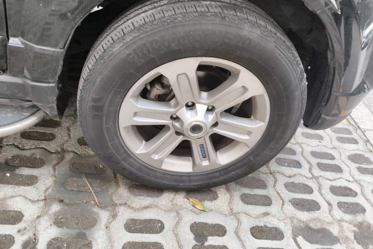 Used Haval H5 Classic 2018 Classic Edition 2.0T Manual Two-Wheel Drive Elite Model Exterior 7