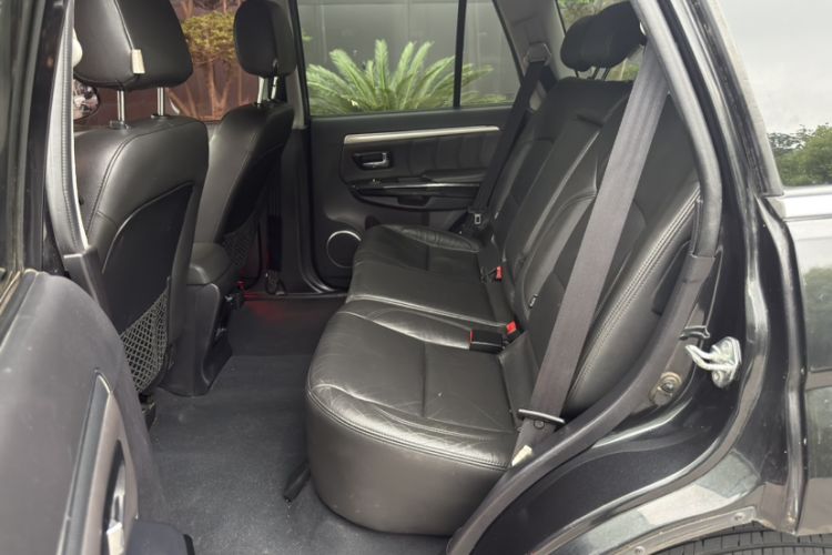 Used Haval H5 Classic 2018 Classic Edition 2.0T Manual 4x4 Prestige Model Interior 12