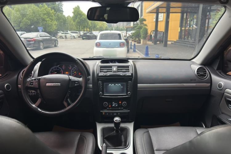 Used Haval H5 Classic 2018 Classic Edition 2.0T Manual 4x4 Prestige Model Interior 2