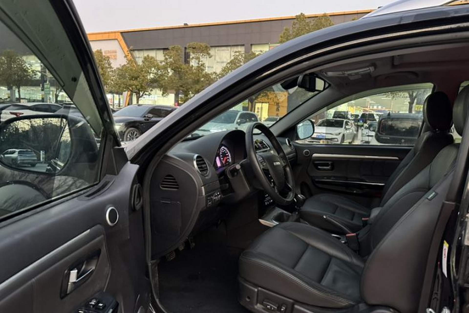 Used Haval H5 Classic 2018 Classic Edition 2.0T Manual 4x4 Prestige Model Interior 5