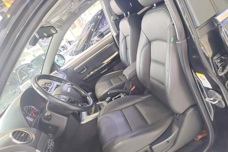 Used Haval H5 Classic 2018 Classic Edition 2.0T Diesel Manual 4x4 Prestige Model Left Front Seat