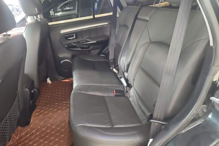 Used Haval H5 Classic 2018 Classic Edition 2.0T Diesel Manual 4x4 Prestige Model Left Rear Seat