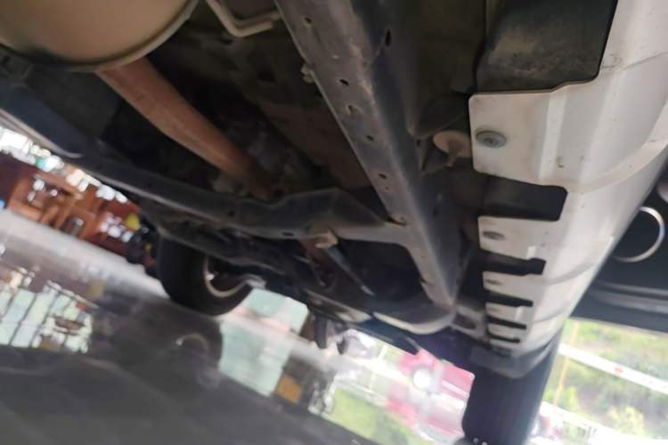 Used Haval H5 Classic 2018 Classic Edition 2.0T Diesel Manual 4x4 Prestige Model Right Side Sill
