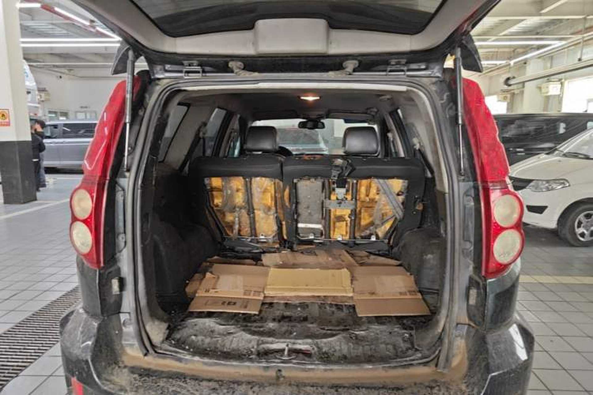 Used Haval H5 Classic 2018 Classic Edition 2.0T Manual 4x4 Progressive Model Trunk