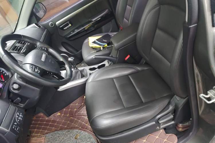 Used Haval H5 Classic 2018 Classic Edition 2.0T Manual Two-Wheel Drive Elite Model Left Front Seat