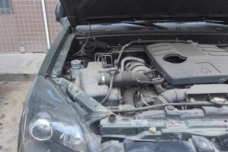 Used Haval H5 Classic 2018 Classic Edition 2.0T Manual 4x4 Elite Model Engine Bay Right