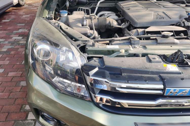 Used Haval H5 Classic 2018 Classic Edition 2.0T Manual 4x4 Prestige Model Engine Bay Right