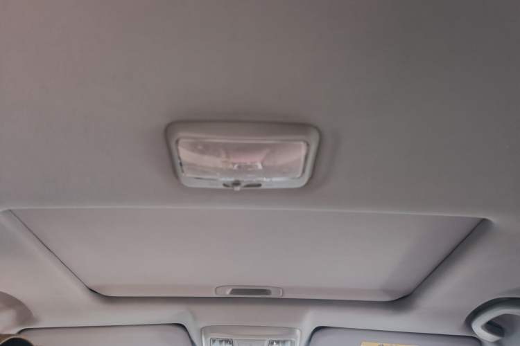 Used Haval H5 Classic 2018 Classic Edition 2.0T Manual 4x4 Prestige Model Headliner