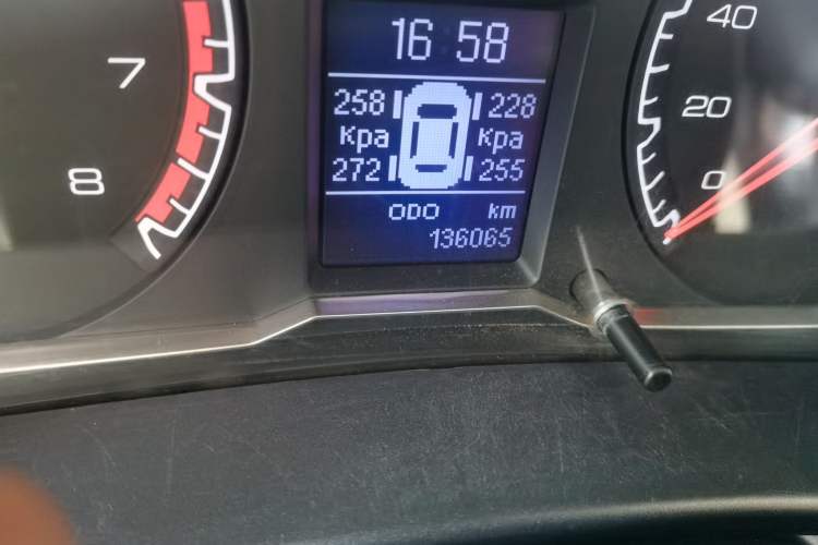 Used Haval H5 Classic 2018 Classic Edition 2.0T Manual 4x4 Prestige Model Odometer Close Up