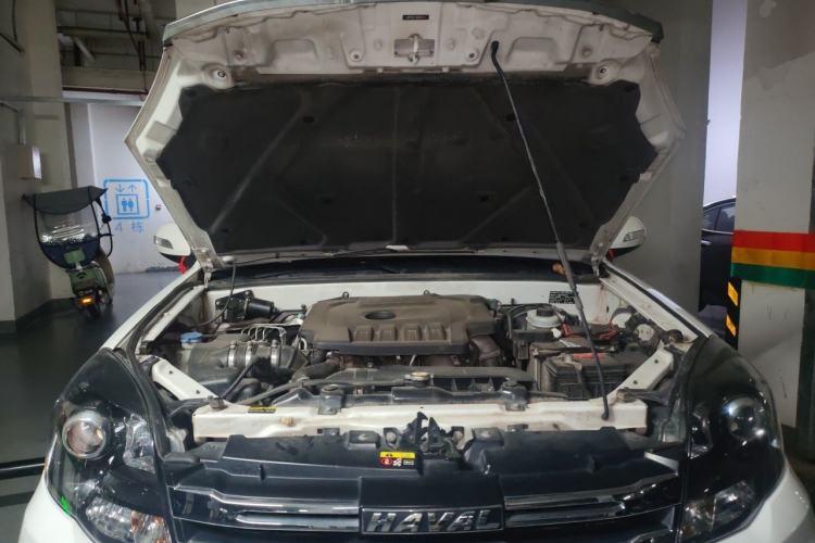 Used Haval H5 Classic 2018 Classic Edition 2.0T Diesel Manual 4x4 Elite Model Engine Bay