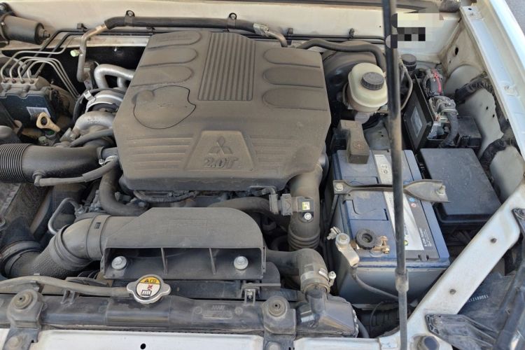 Used Haval H5 Classic 2018 Classic Edition 2.0T Manual 4x4 Prestige Model Engine Bay Left