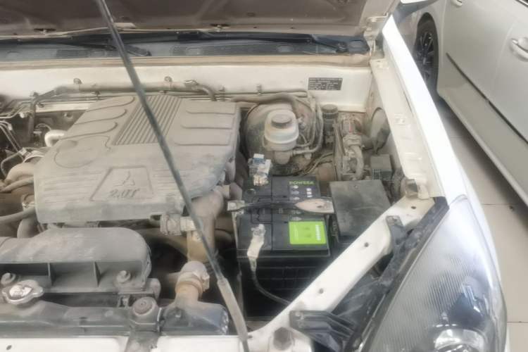 Used Haval H5 Classic 2018 Classic Edition 2.0T Manual 4x4 Progressive Model Engine Bay Left