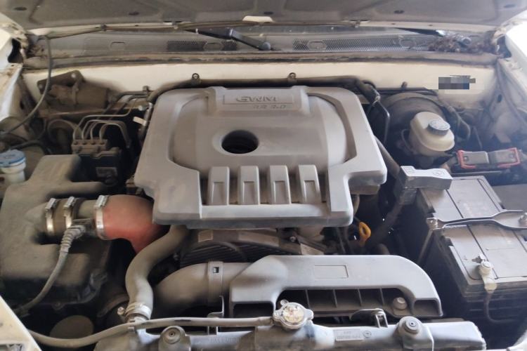 Used Haval H5 Classic 2018 Classic Edition 2.0T Diesel Manual 4x4 Prestige Model Engine Bay