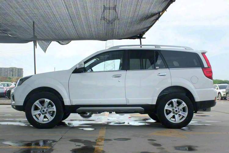 Used Haval H5 Classic 2018 Classic Edition 2.0T Diesel Manual 4x4 Prestige Model Exterior 2
