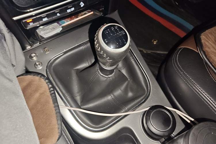 Used Haval H5 Classic 2018 Classic Edition 2.0T Diesel Manual 4x4 Prestige Model Gear Lever