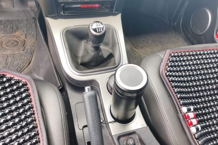 Used Haval H5 Classic 2018 Classic Edition 2.0T Diesel Manual 4x4 Elite Model Gear Lever