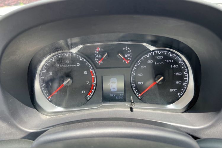 Used Haval H5 Classic 2018 Classic Edition 2.0T Manual Two-Wheel Drive Elite Model Interior 2