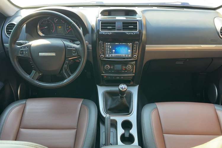 Used Haval H5 Classic 2018 Classic Edition 2.0T Manual 4x4 Progressive Model Interior 3