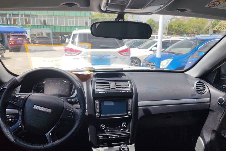 Used Haval H5 Classic 2018 Classic Edition 2.0T Manual 4x4 Progressive Model Interior 3