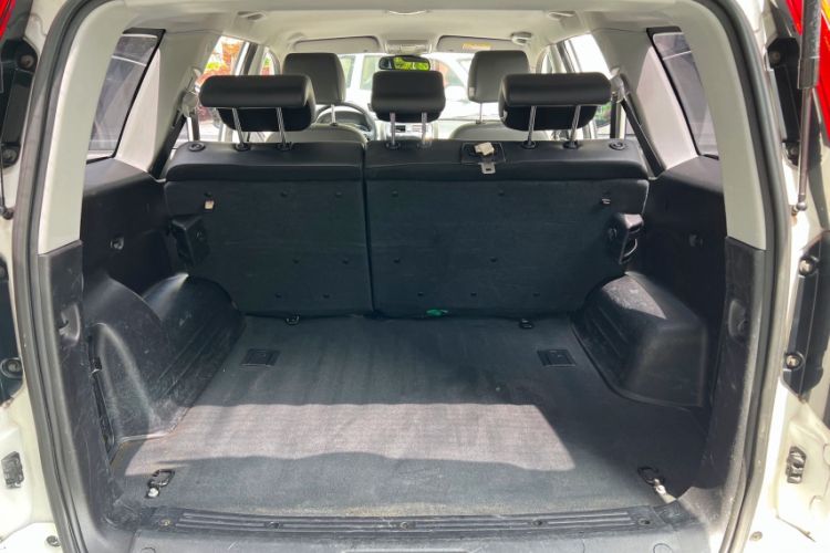 Used Haval H5 Classic 2018 Classic Edition 2.0T Manual Two-Wheel Drive Elite Model Interior 5