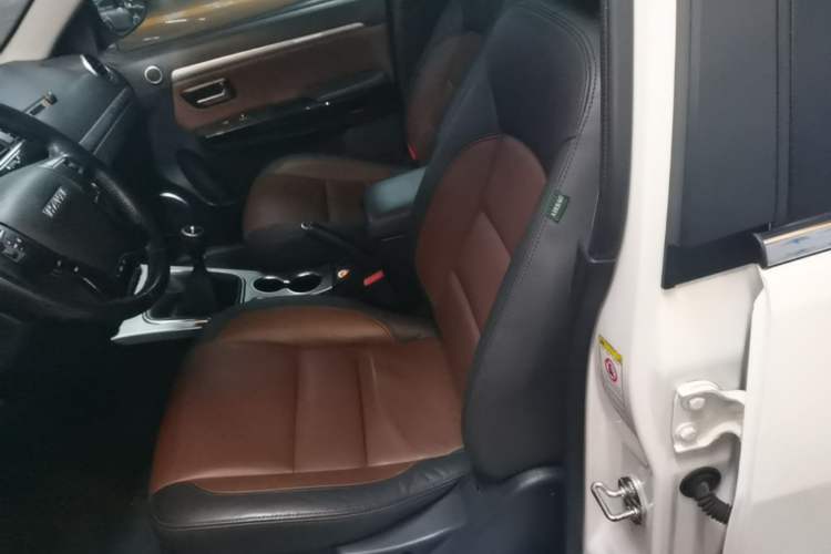 Used Haval H5 Classic 2018 Classic Edition 2.0T Diesel Manual 4x4 Prestige Model Left Front Seat