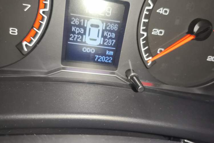 Used Haval H5 Classic 2018 Classic Edition 2.0T Manual 4x4 Prestige Model Odometer Close Up