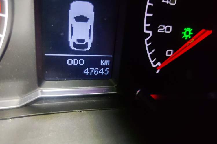 Used Haval H5 Classic 2018 Classic Edition 2.0T Diesel Manual 4x4 Prestige Model Odometer Close Up