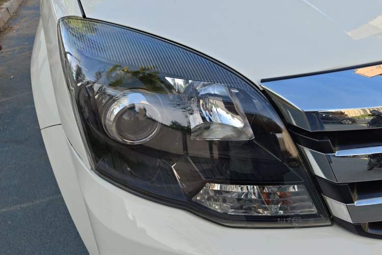 Used Haval H5 Classic 2018 Classic Edition 2.0T Manual 4x4 Prestige Model Right Front Headlight