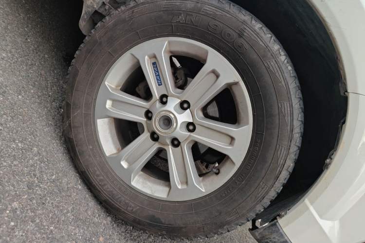 Used Haval H5 Classic 2018 Classic Edition 2.0T Diesel Manual 4x4 Prestige Model Right Front Wheel Hub